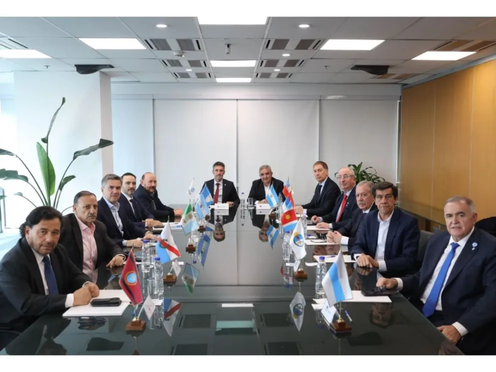 El Gobernador junto a sus pares del Norte Grande, Diego Santilli e Ignacio Lamothe