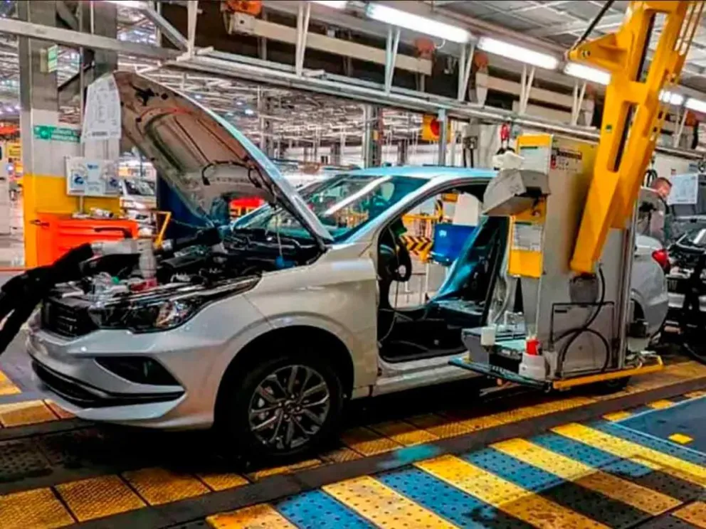 Continúa en baja la producción nacional 21,5% interanual