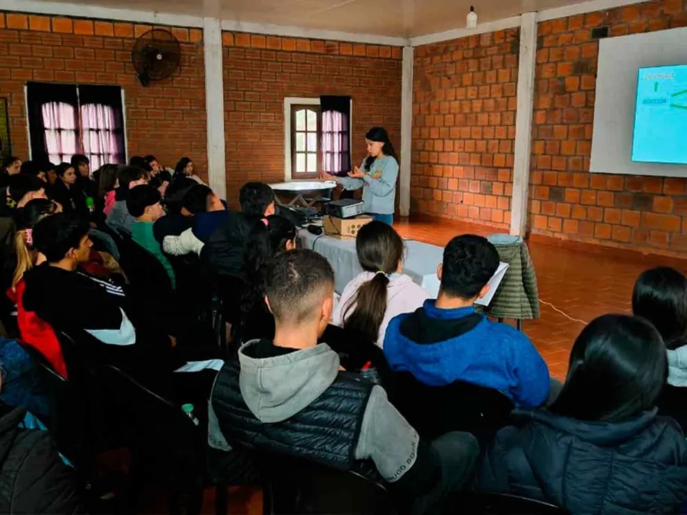 En distintos establecimientos educativos