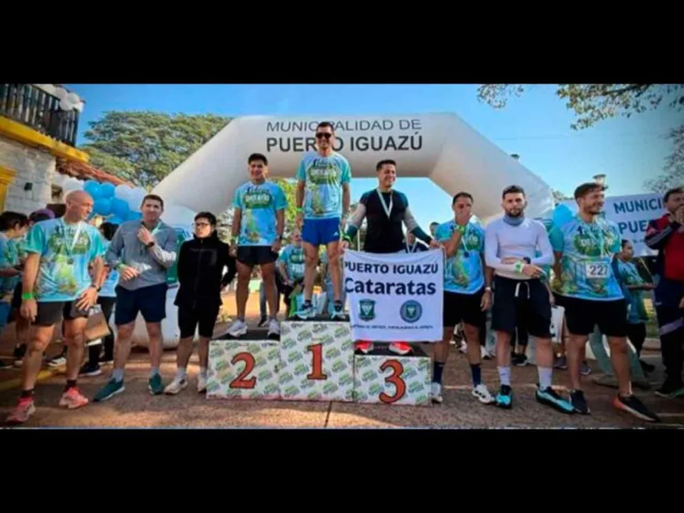 Ganadores en el podio