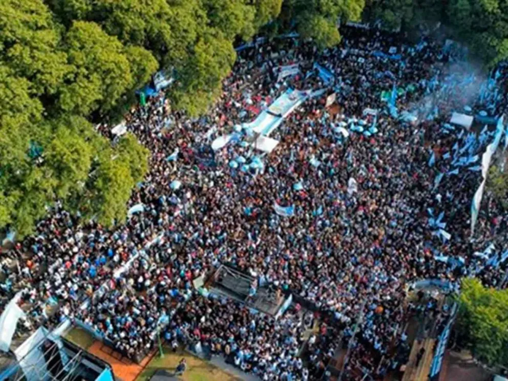 A un año de su arresto domiciliario