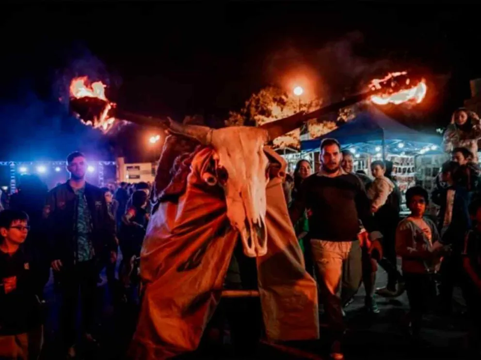Festividad de fe religiosa y costumbres populares  