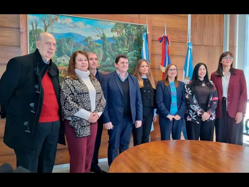 Adolfo Safrán recibó a Claudia Carrillo del BID