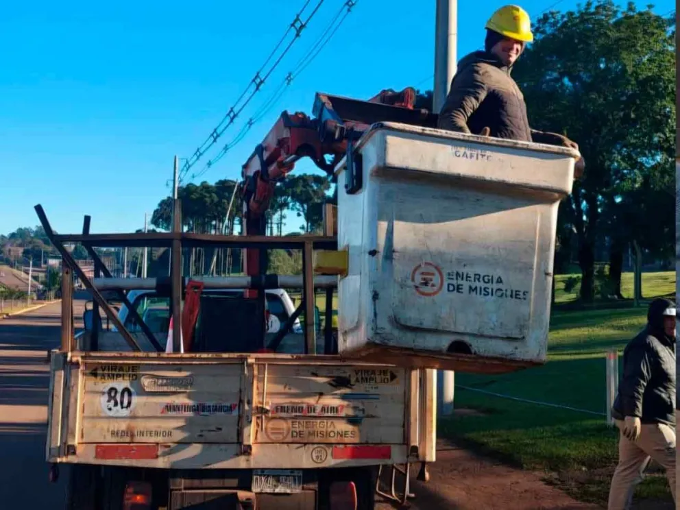 Instalación de línea de media tensíón
