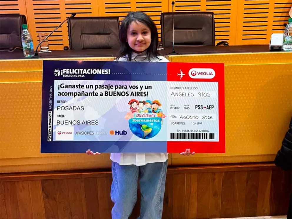 Ángeles Ríos, la ganadora, con “Hidrolluvia”