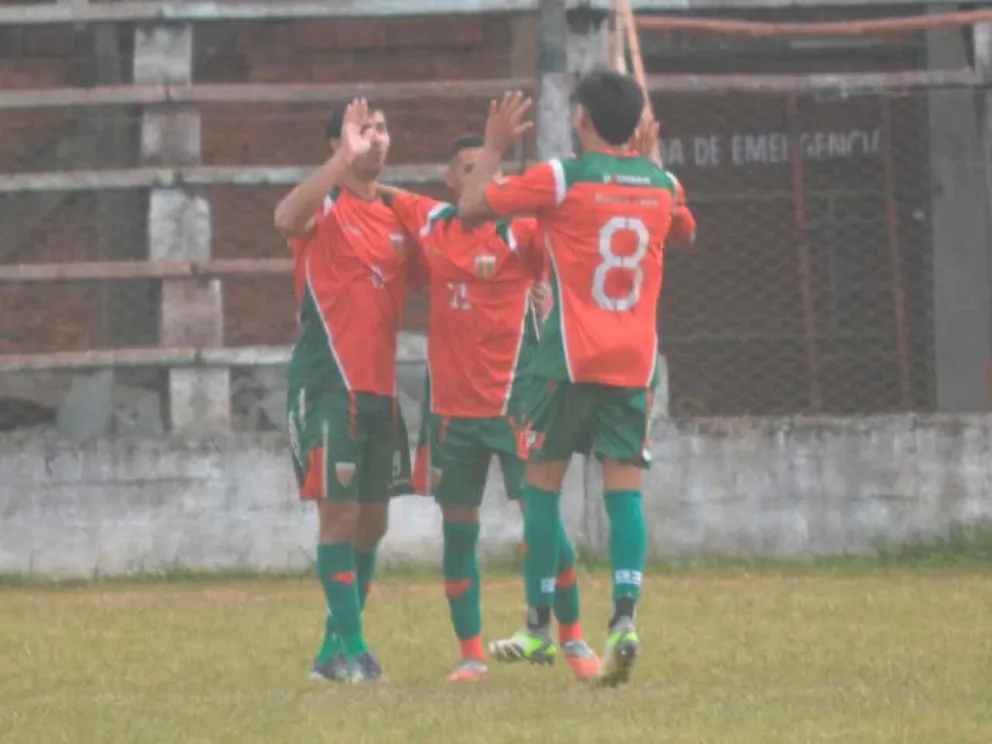 El Verdirrojo superó por 1 - 0 a La Picada
