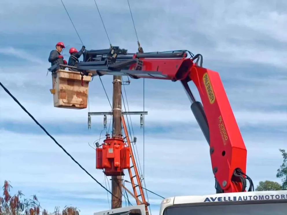Colocaron transformador de 63kVA de potencia 