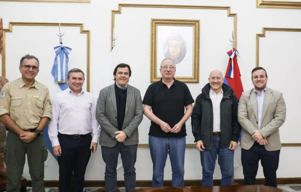 El Gobernador con autoridades del AFE y Parques Nacionales