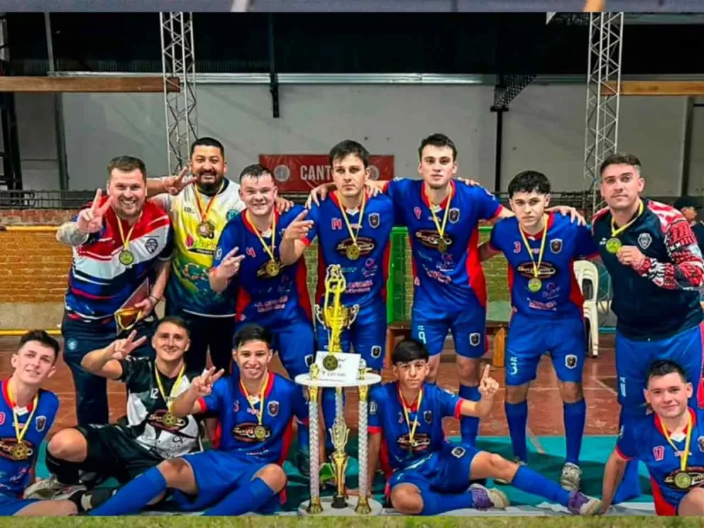 Atlético San Vicente con la Copa