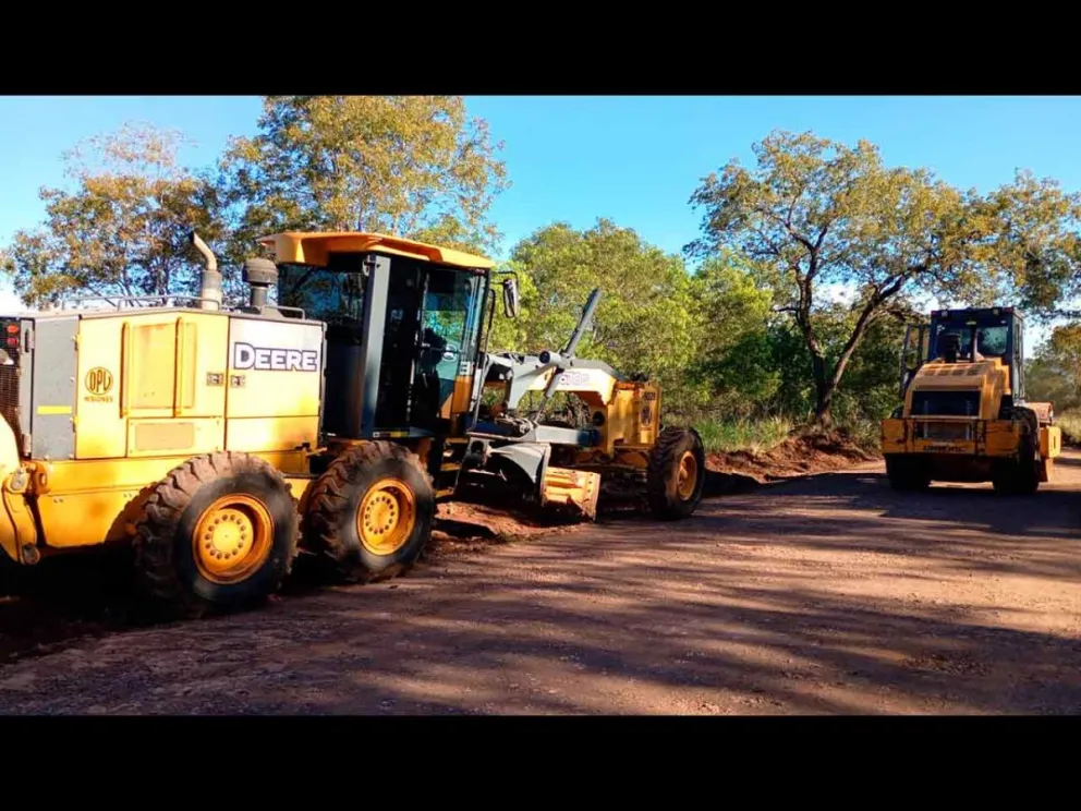 Cuenta con 22 motoniveladoras
