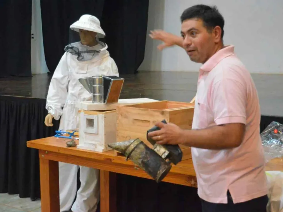 Charla a cargo de Nicolás Olivera