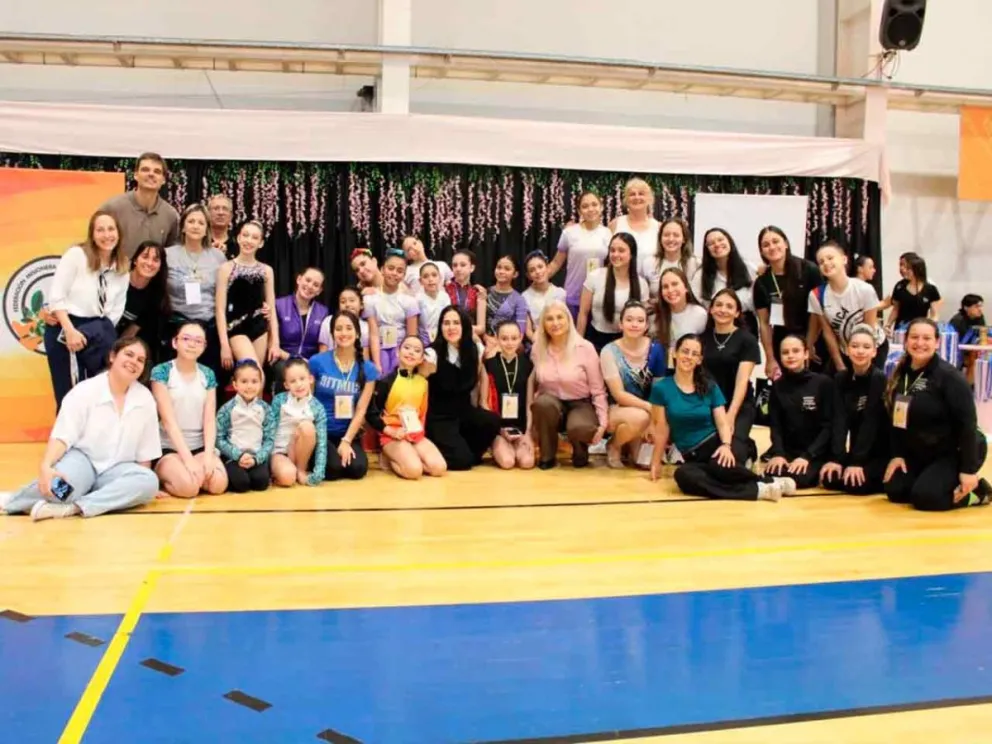 Niñas, jóvenes y entrenadoras