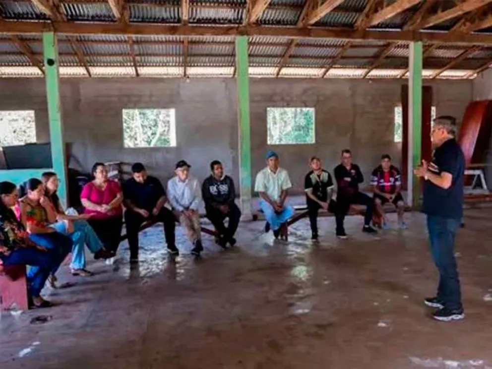 Edgardo Aquino presentó el proyecto a productores