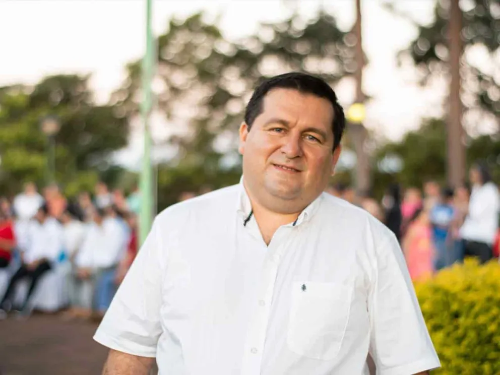 Elvio Rivas