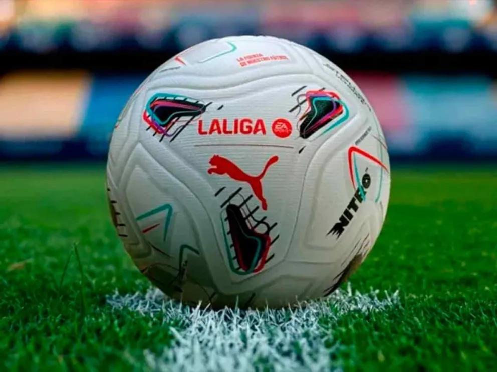 La Puma Stellar Nitro Ultimate
