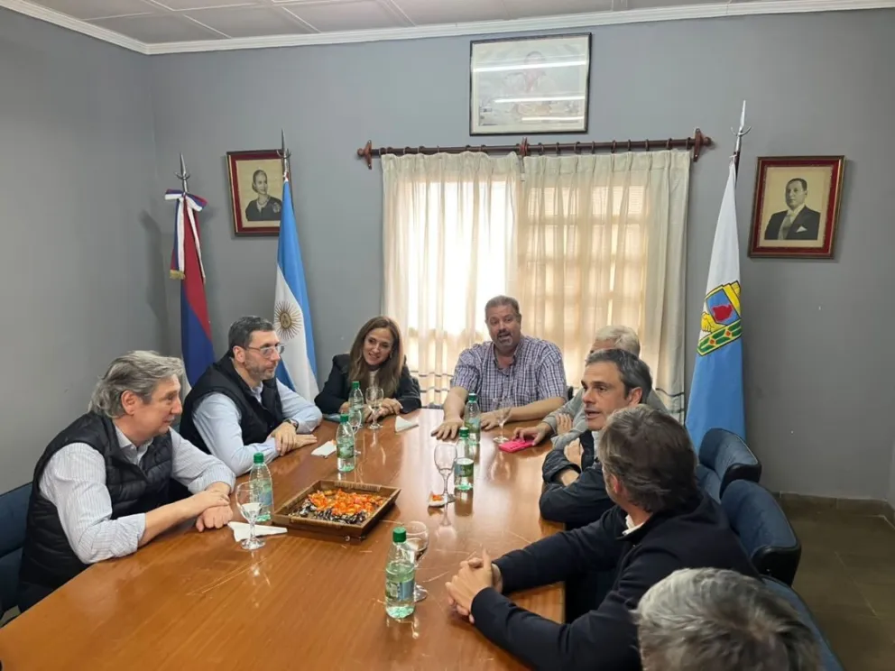 Christian Humada junto a dirigentes nacionales