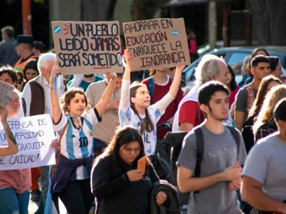Sin respuesta al reclamo de fondos
