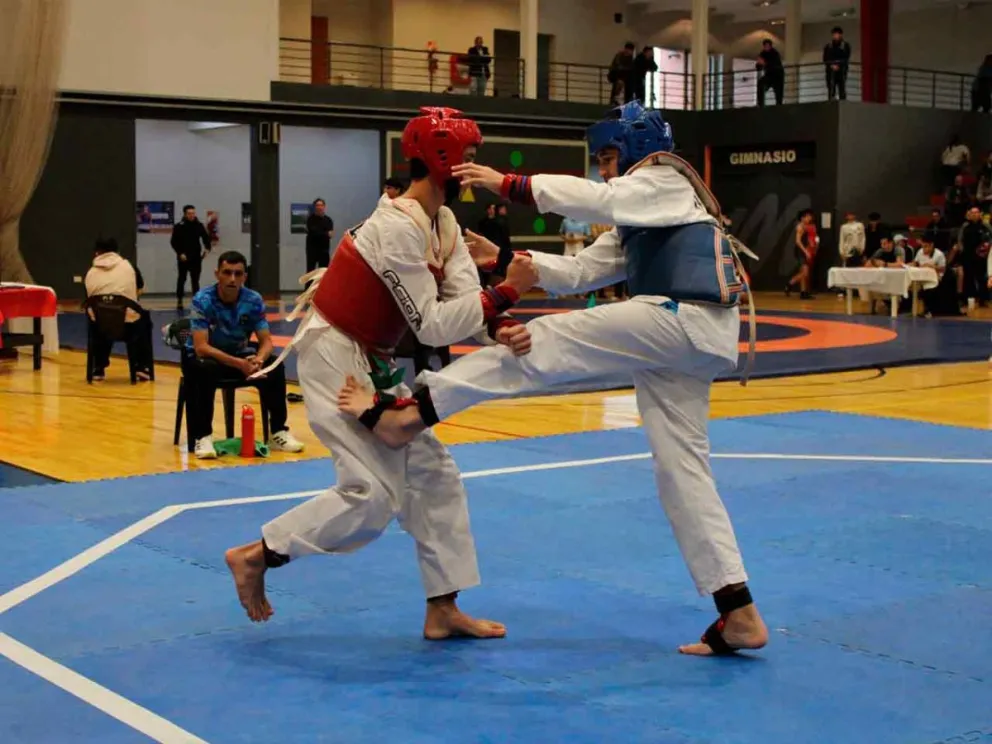 A partir de las 9:30 Taekwondo WT