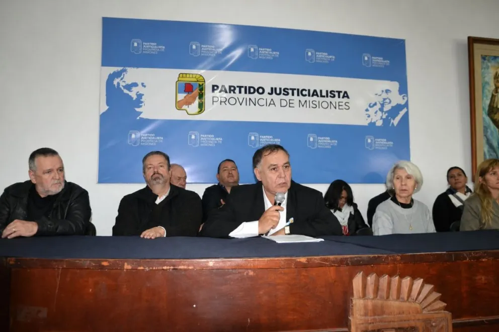 Legitimó  la gestión de los órganos partidarios