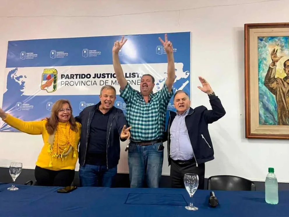 Christian Humada y dirigentes del espacio de Kicillof