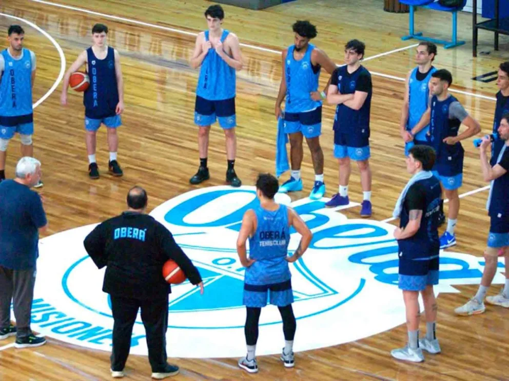 Cuerpo técnico y plantel del Celeste