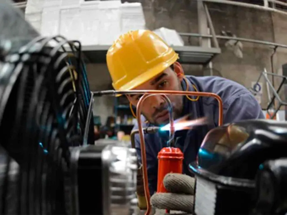 La industria acumula 12 meses de retroceso