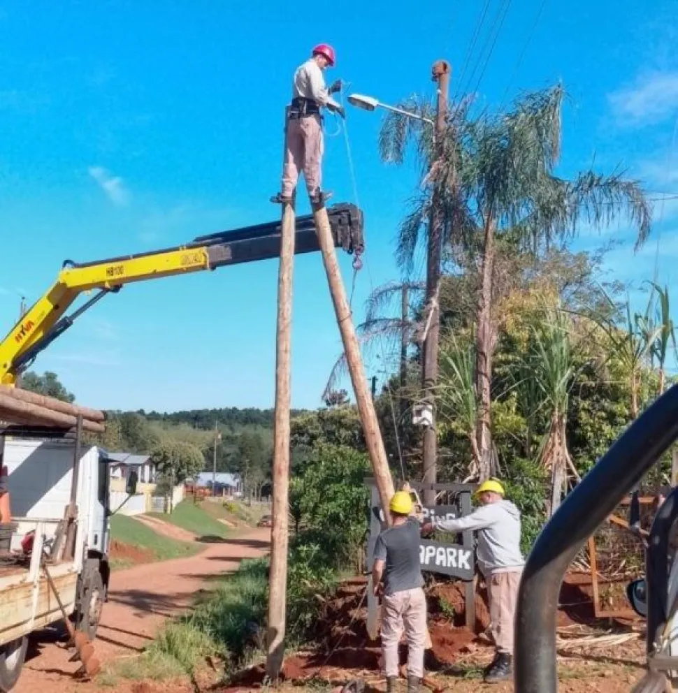 Elevación de la línea de 13,2 kV sobre la RP2