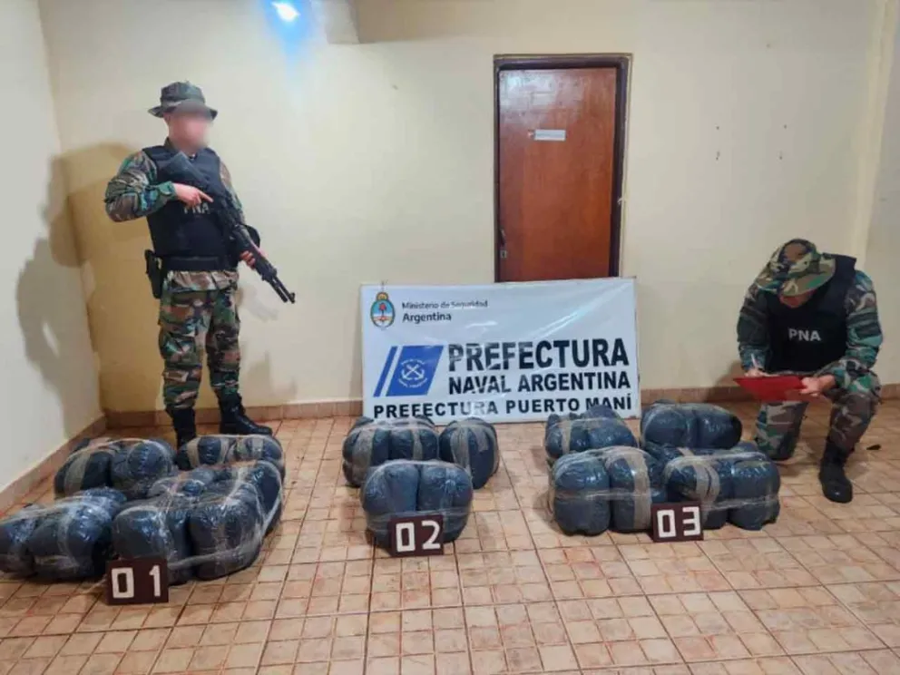  Valor estimado de la droga: $ 214 millones 