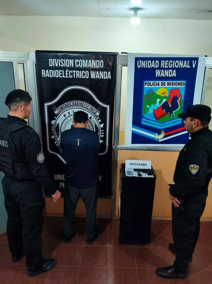 Uno de los detenidos