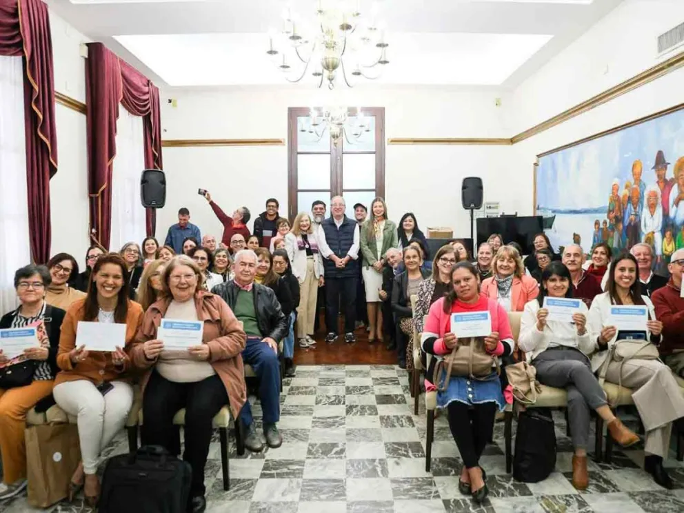 Passalacqua junto a representantes de distintas instituciones