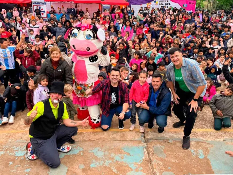 Festejo del Día del Estudiante en la Escuela 236