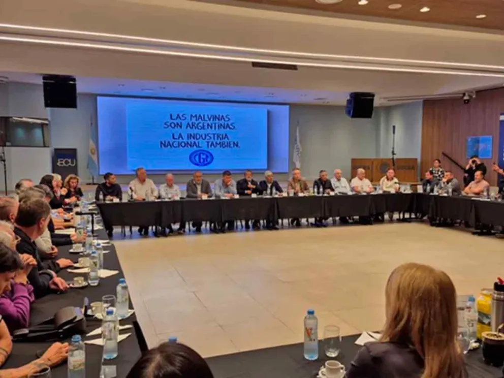 Plenario sindical en la UOCRA