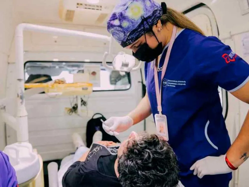 Por el Día de la Odontología Latinoamericana