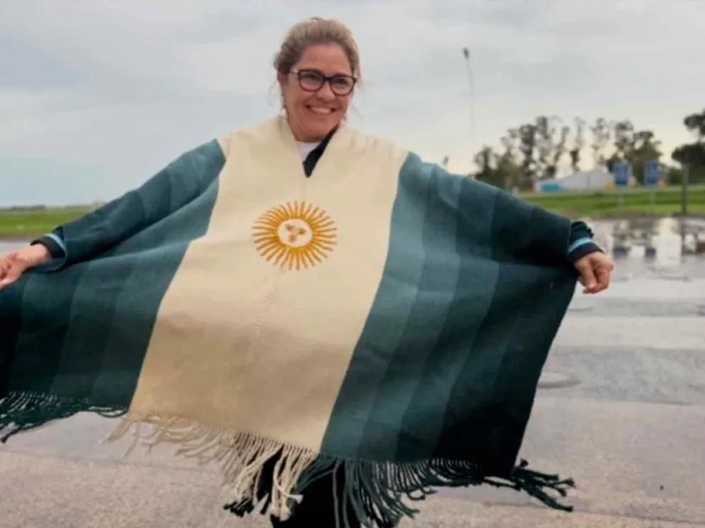 Un regalo para la mamá del jugador Agustín Giay
