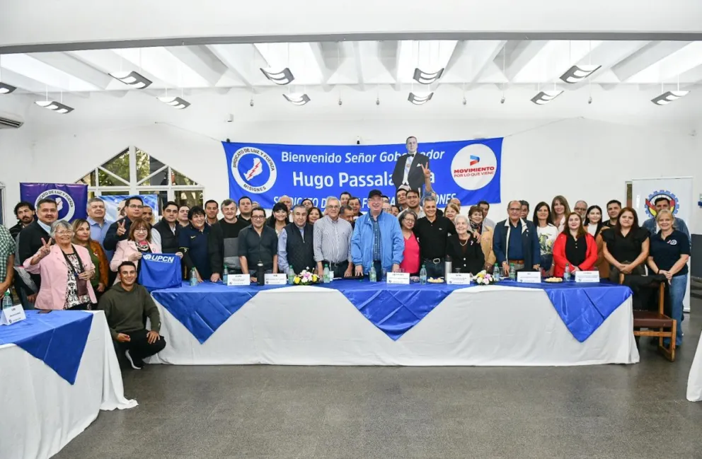 Hugo Passalacqua se reunió con una veintena de gremialistas de la Provincia