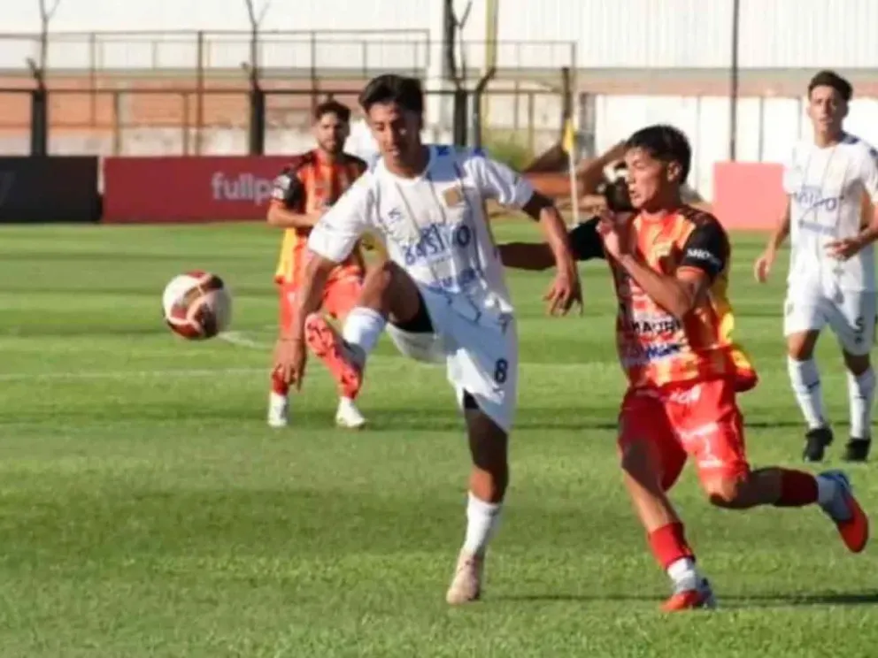 Hoy, a las 16:00, en el estadio Leoncio Benítez