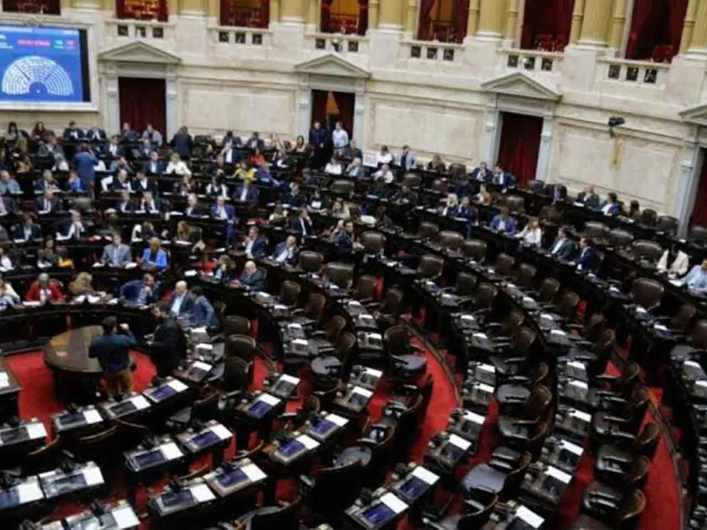 El oficialismo bloqueó el rechazo al DNU 70/23