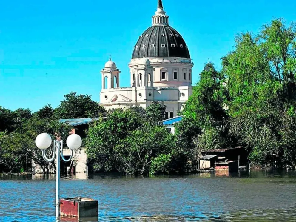 La Costanera cercana a la Basílica, una de las zonas inundadas