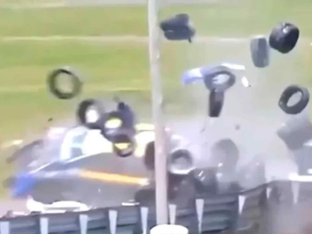 Accidente de Cantarini en la final de la Clase 2