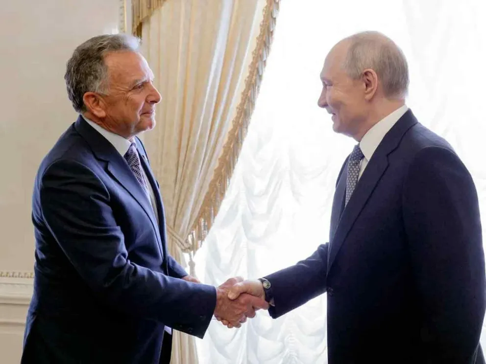 Steve Witkoff junto a Vladímir Putin