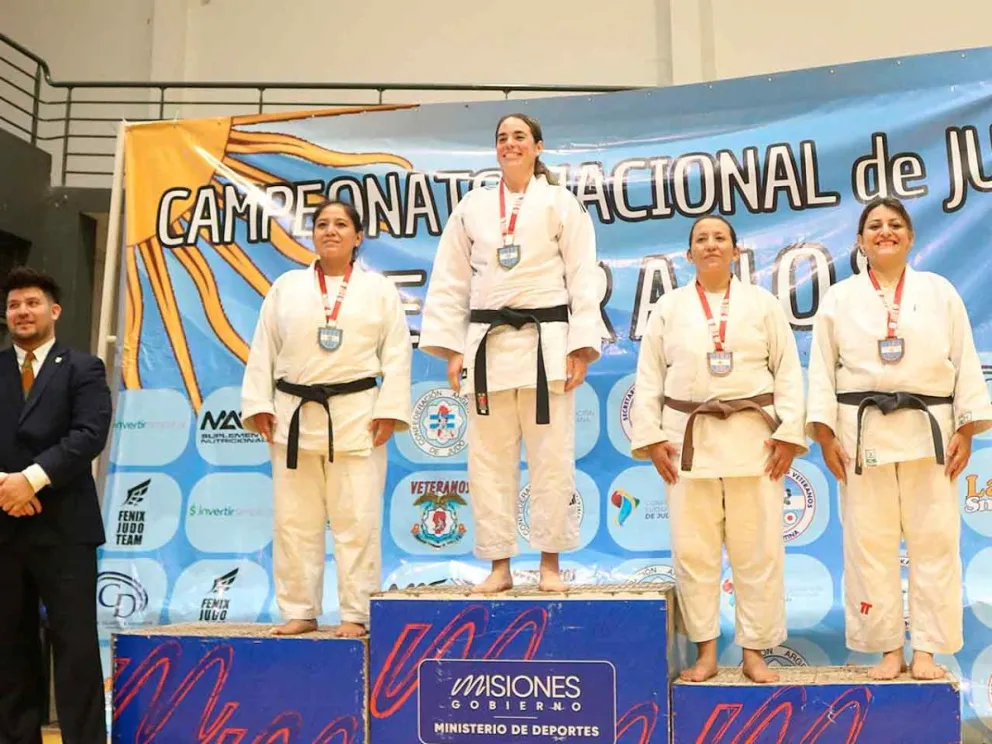 Ganadores con sus medallas
