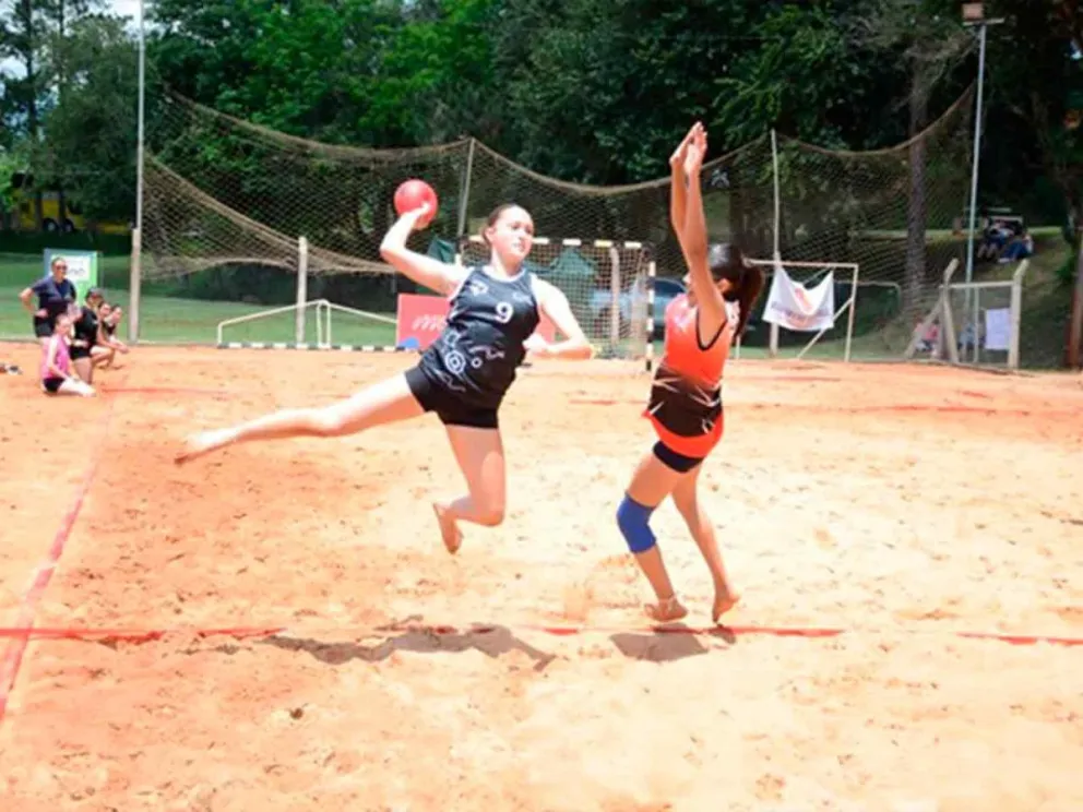 Handball de Playa: hoy desde las 10:00 en el Complejo Ian Barney