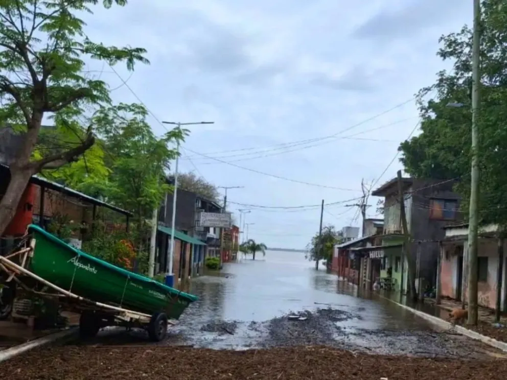 Crecida del río Paraná en Itatí, Corrientes. | Noticias Itateñas.
